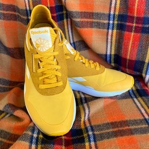 Reebok Classic Nylon SP Sneaker - Women's Size 10